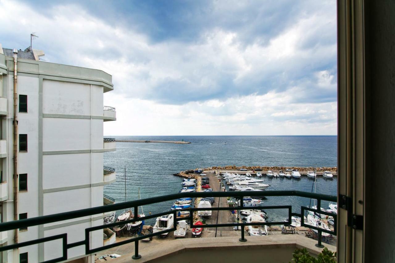 Bluemarine Apartment Галлиполи Экстерьер фото